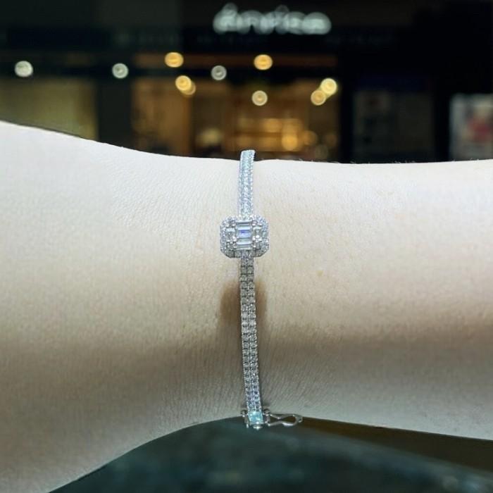 Baguette Half Diamond Bangle 18K Diamond Jewelry-1GBKV11300WP-HT