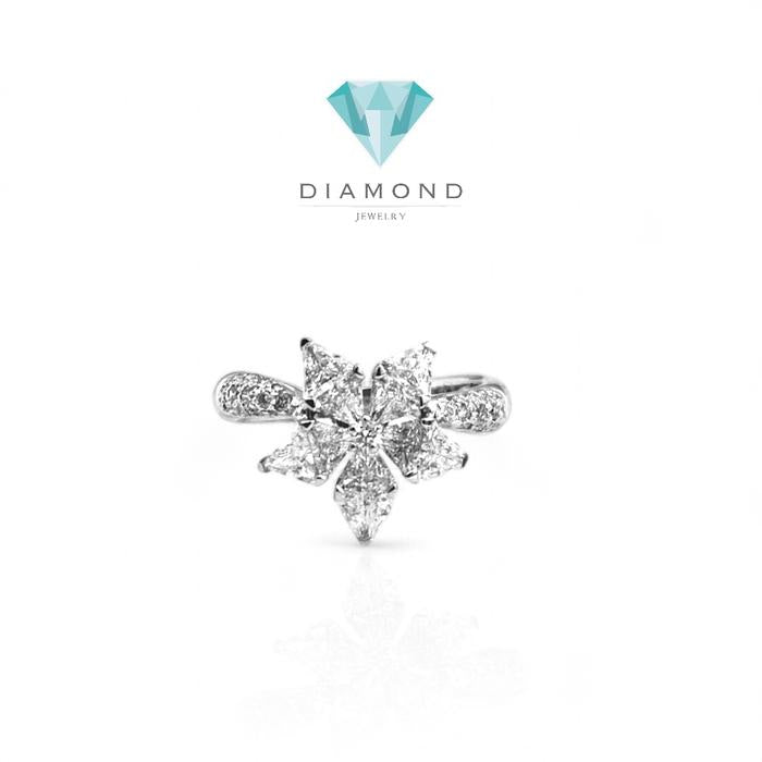 Flower Diamond Ring/Cincin Berlian Bunga18K Diamond Jewelry