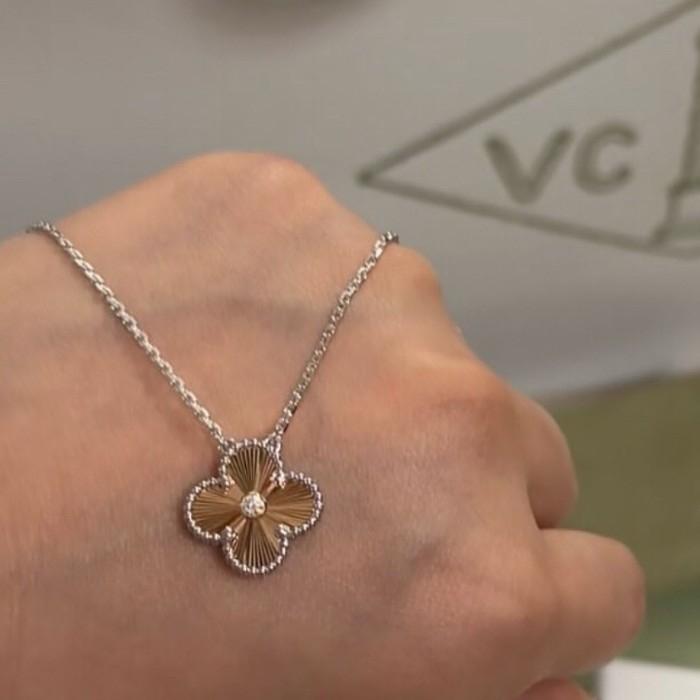 Kalung Vintage Holiday Clover Rose Gold & White Gold 18K-Diamond Jewelry-387KBD8500RY-HT