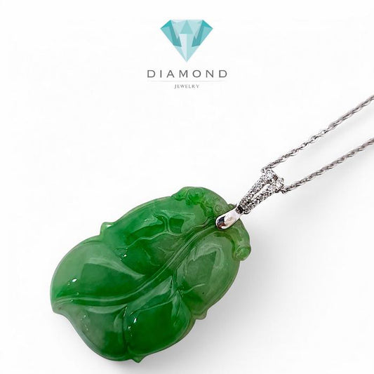Liontin Giok Daun Berkian eropa18K / jade diamond pendant leaves Diamond Jewelry