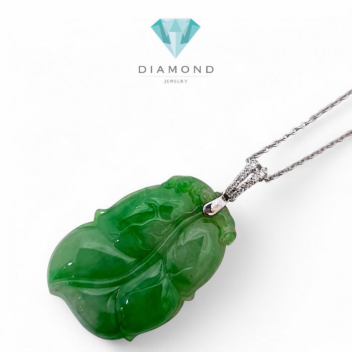 Liontin Giok Daun Berkian eropa18K / jade diamond pendant leaves Diamond Jewelry
