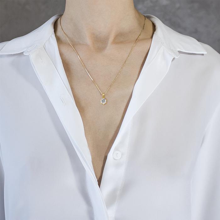 Pendant necklace kristal solitaire 18 K gold Diamond Jewelry