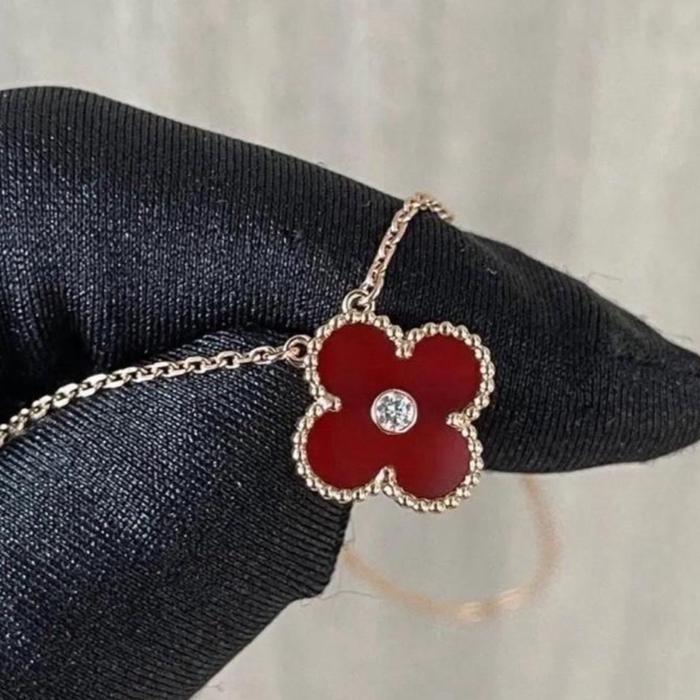 Clover Red Charnelian Holiday With Diamond Necklece/Kalung Berlian Diamond Jewelry-104KBD66000AB-HT
