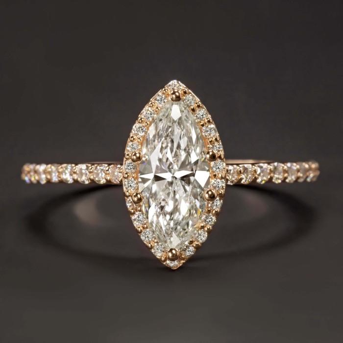 Marquis diamond solitaire ring 18 K gold Diamond Jewelry