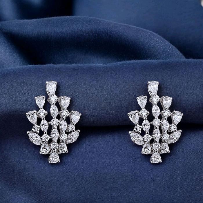 Leaf Diamond Earring 18K / Diamond Jewelry