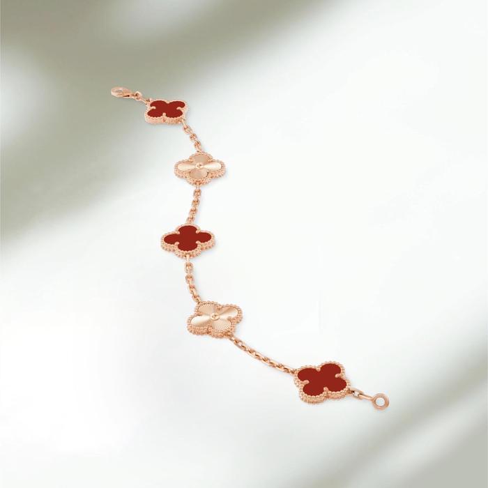 Clover braceler gold red charnelian vintage 18k-Diamond Jewelry