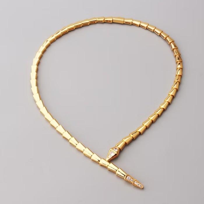 Ulo snake necklace diamond gold 18k-Diamond jewelry