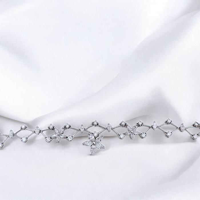 Flower Diamond Necklace 18K / Diamond Jewelry