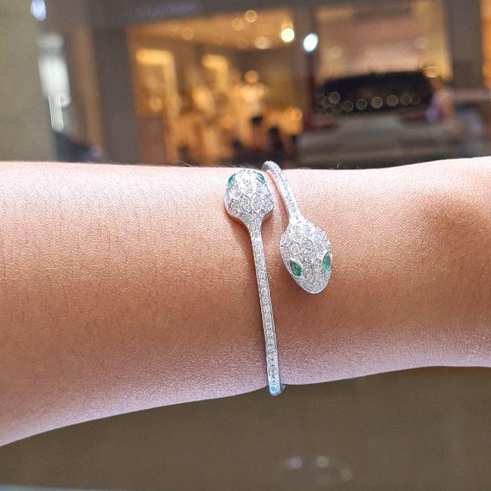Ulo Diamond Bangle 18K / Diamond Jewelry
