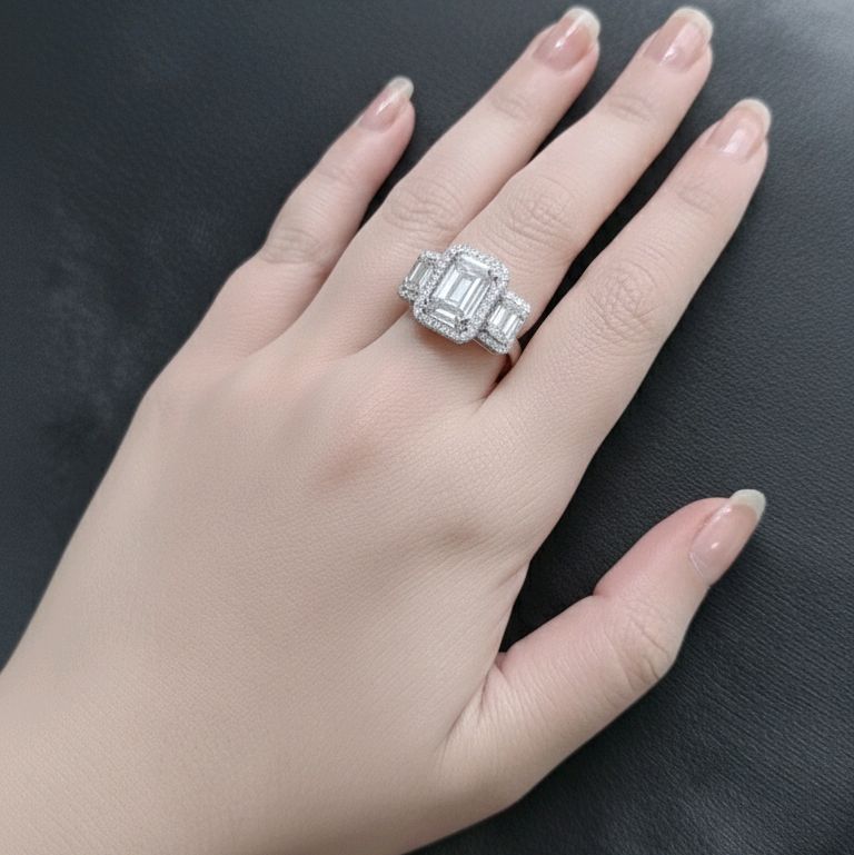 Tri Baguette Diamond Ring 18K / Cincin Berlian Tiga Baguette 18K / Diamond Jewelry 370CB14100VIONLS -HT