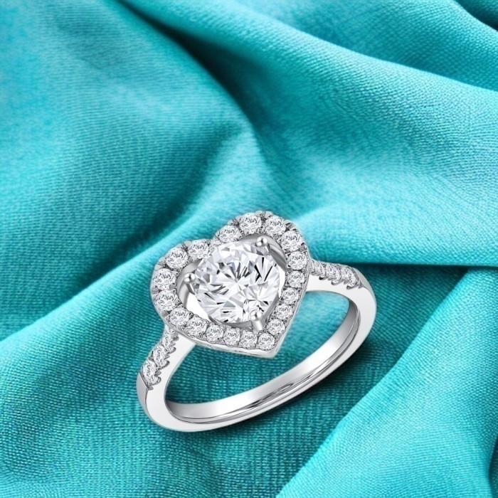 Heart solitaire liz diamond ring 18k-Diamond Jewelry