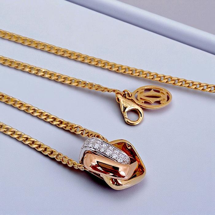 Trinity Cushion Diamond Necklace 18K / Kalung Trinity Cushion Berlian 18K / Diamond Jewelry 109KBD168000AB-HT
