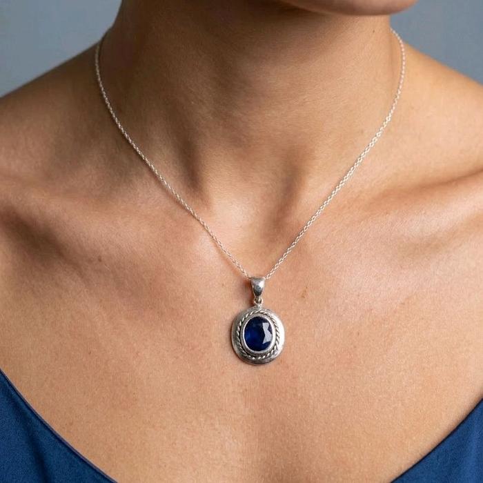 Blue Sapphire Pendants 18K / Liontin Blue Sapphire 18K / Diamond Jewelry / 199LMSWP5