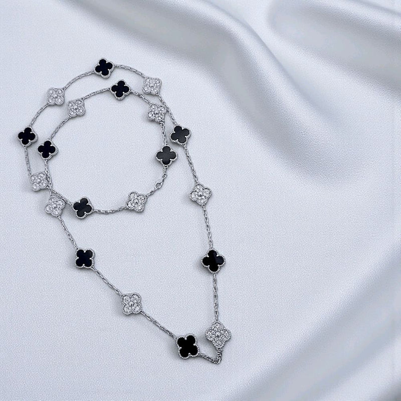 Magic Clover Diamond Onyx Necklace 18K / Kalung Berlian Onyx Clover Magic 18K / Diamond Jewelry 119KBD820000AB HT
