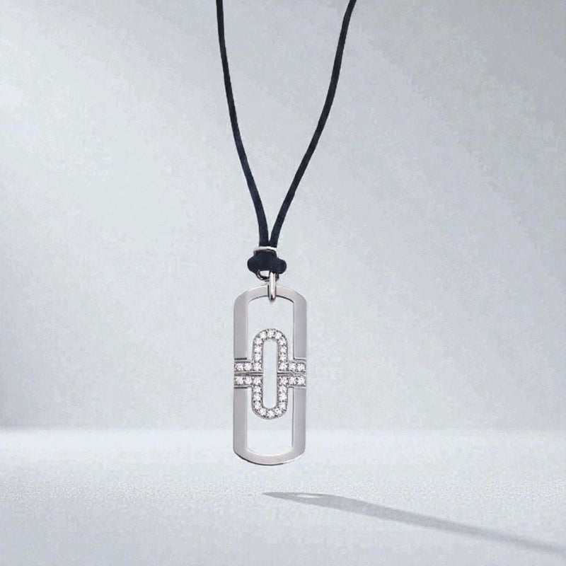 Parentesi Diamond Pendant Necklace 18K / Kalung liontin Berlian 18K / Diamond Jewelry / 432KBD27000RY