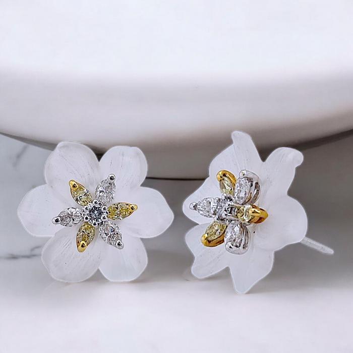 Flower Diamond Earring white magonie gemstone diamond  earring 18K / Diamond Jewelry