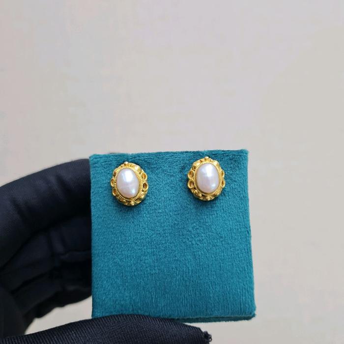 Anting Mas Mutiara Oval 23K-Diamond Jewelry-303AMSWP4
