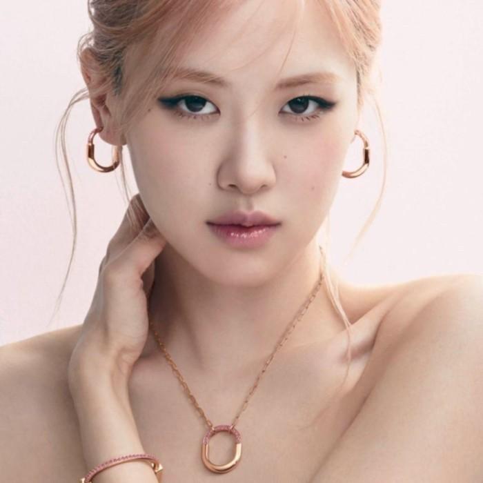 Lock pink sapphire necklace 18k-Diamond Jewelry