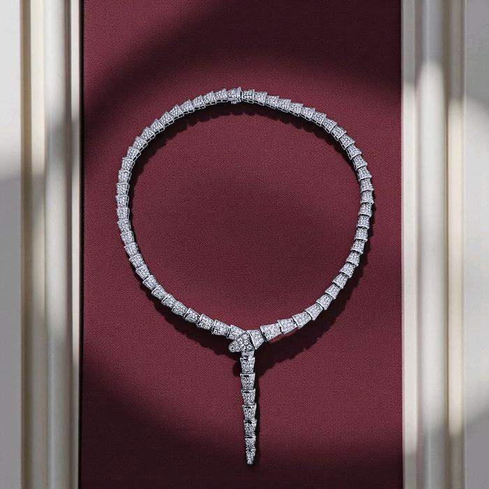 Ulo Serpenti Large Diamond Necklace 18K / Kalung Berlian Ulo Serpenti Besar 18K / Diamond Jewelry-1KBD4465ANNEW-HT