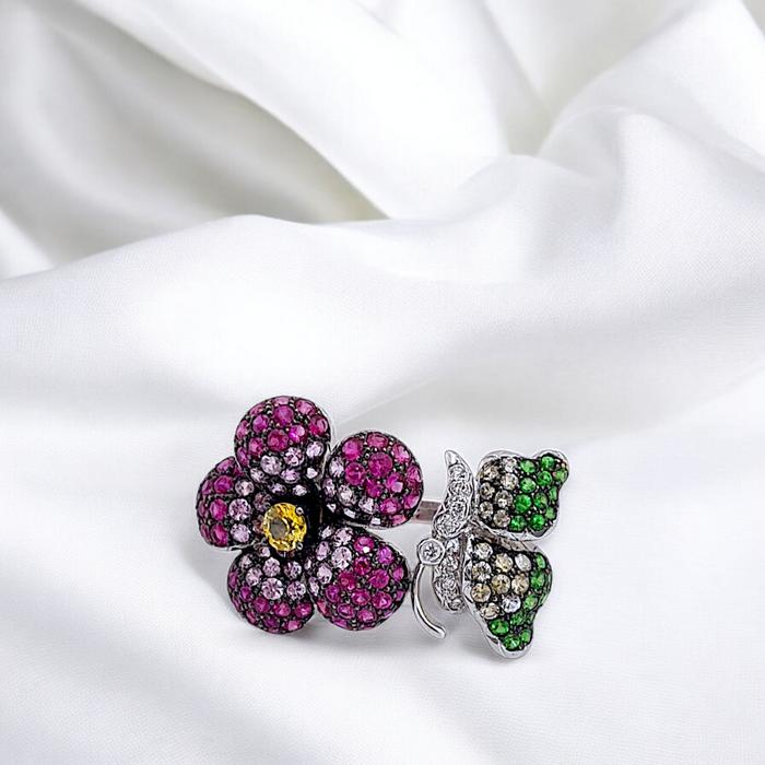 Flower Ruby Diamond Ring 18K / Diamond Jewelrg