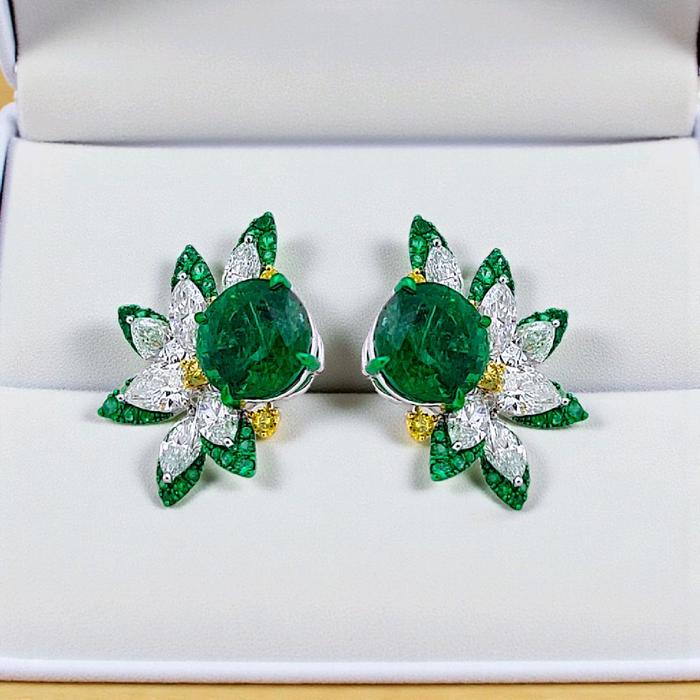 Leaf Emerald Earring 18K / Anting Daun Emeral 18K / Diamond Jewelry 19BA25000VN-HT