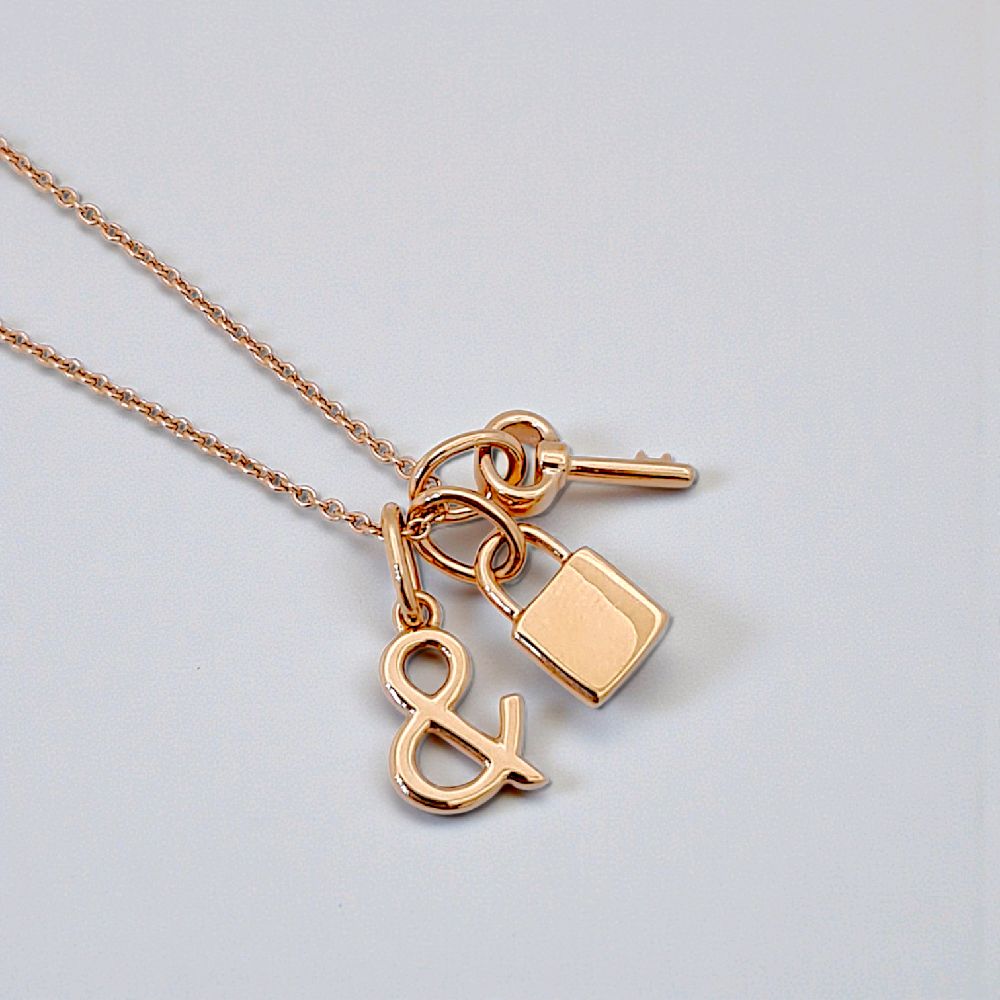 Lock And Key Necklace 18K / Kalung Gembok dan Kunci 18K / Diamond Jewelry 416KBD698RY