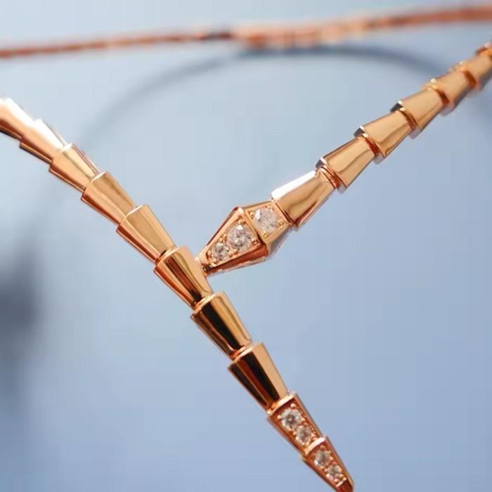 Ulo snake necklace diamond gold 18k-Diamond jewelry