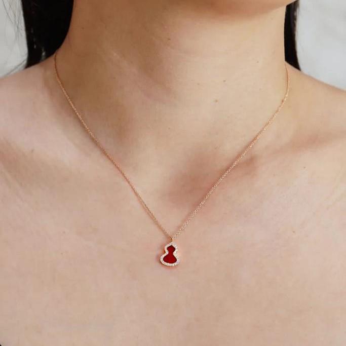 Red charnelian eight wulu pemdant diamond 18k-Diamond Jewelry MAG