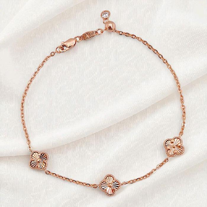 Mini Clover Gold Bracelet 750K / Gelang Emas Clover Kecil 750K / Diamond Jewelry 442GMS329LS-HT