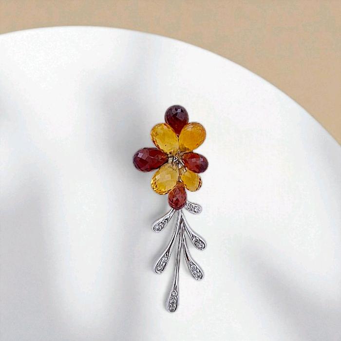 Liontin Flower Diamond 18K / Diamond Jewelry 13LBGT135WP-HT