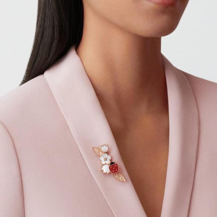 Lucky Spring clip, 18K, pearl, carnelian, onyx-Diamond Jewelry