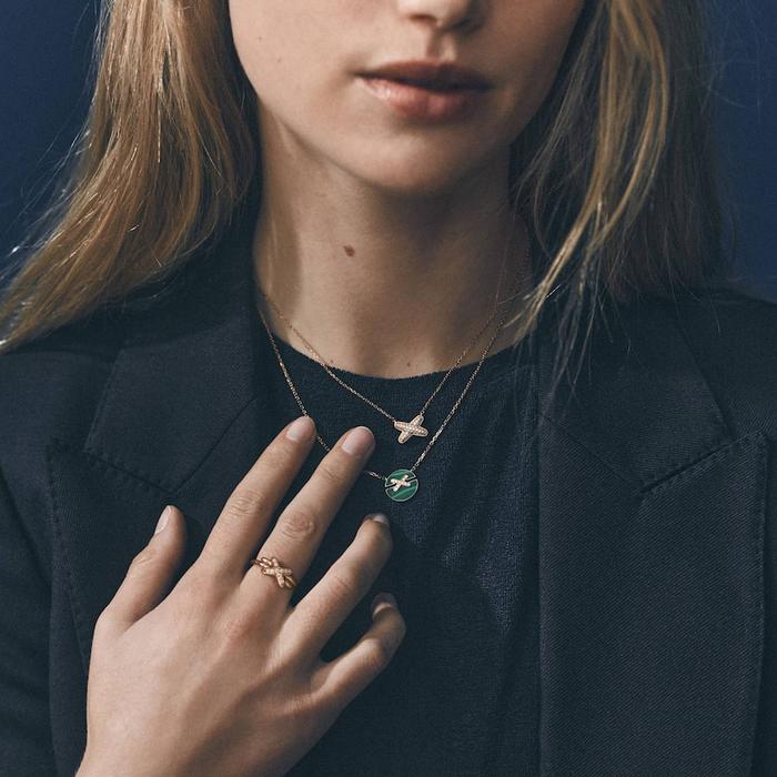 Jeux de Lien Malachite small pendant 18k Chaumet-Diamond Jewelry