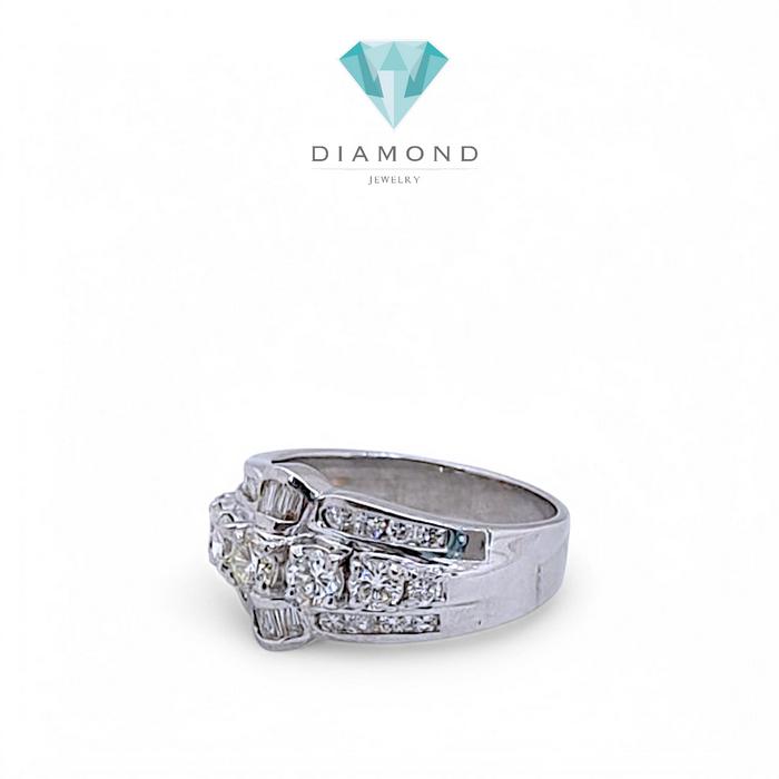 Ring Diamond 18K / Diamond Jewelry