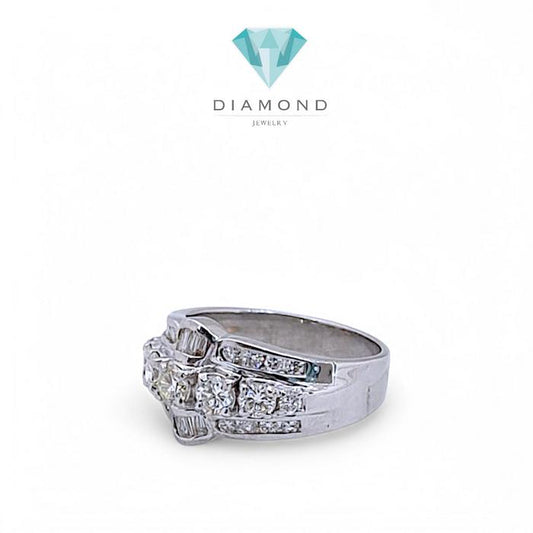 Ring Diamond 18K / Diamond Jewelry