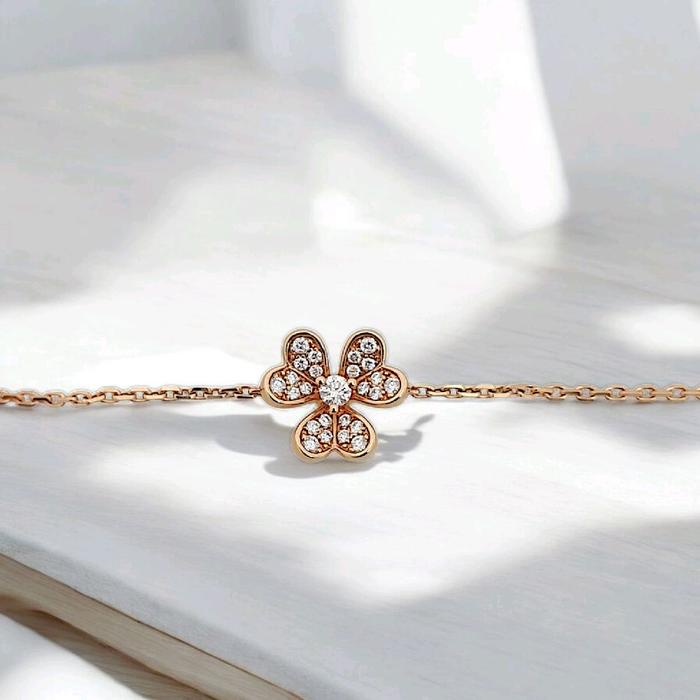 Frivole Diamond Bracelet 18K / Gelang Berlian Frivole 18K / 112GBD40800AB-HT