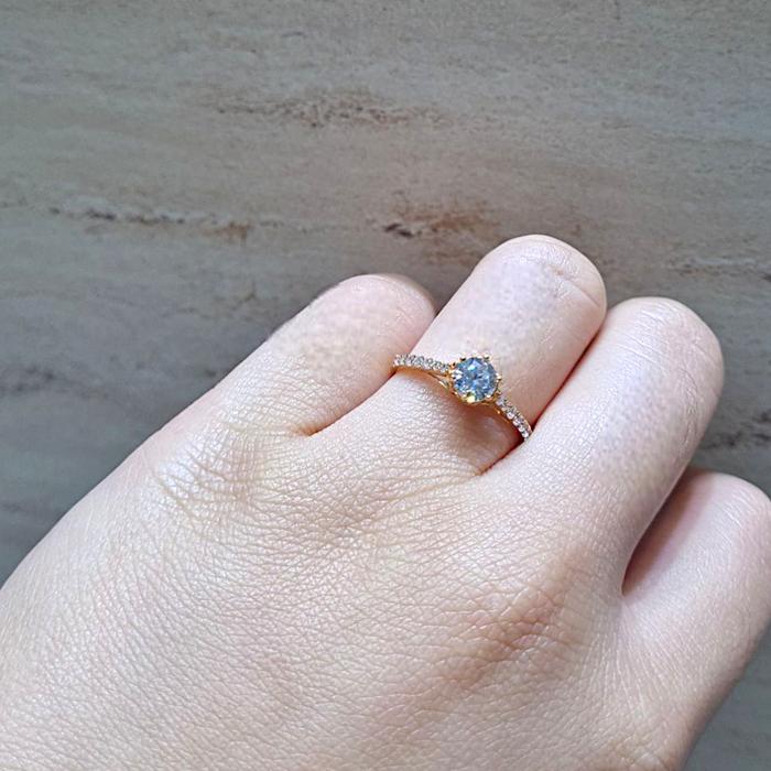 Cincin Mas 750K-Diamond Jewelry