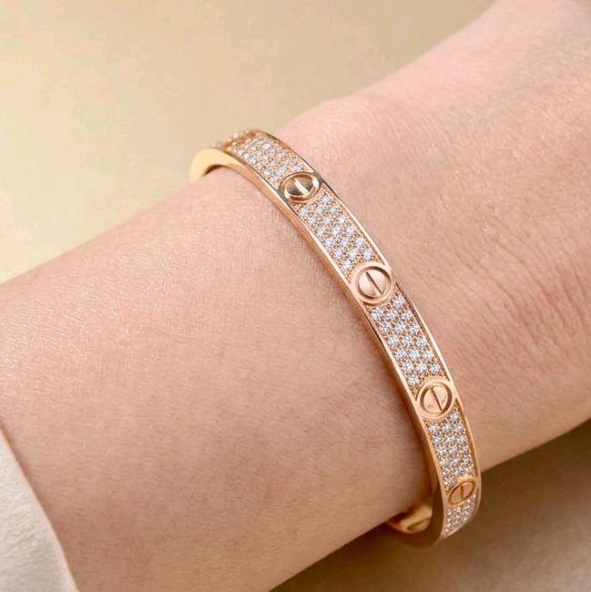 Diamond Studded Love Bracelet 18K / Diamond Jewelry / GBD361000AB