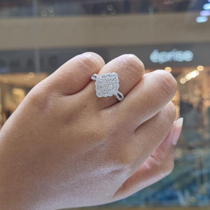 Ring Diamond 18K / Diamond Jewelry