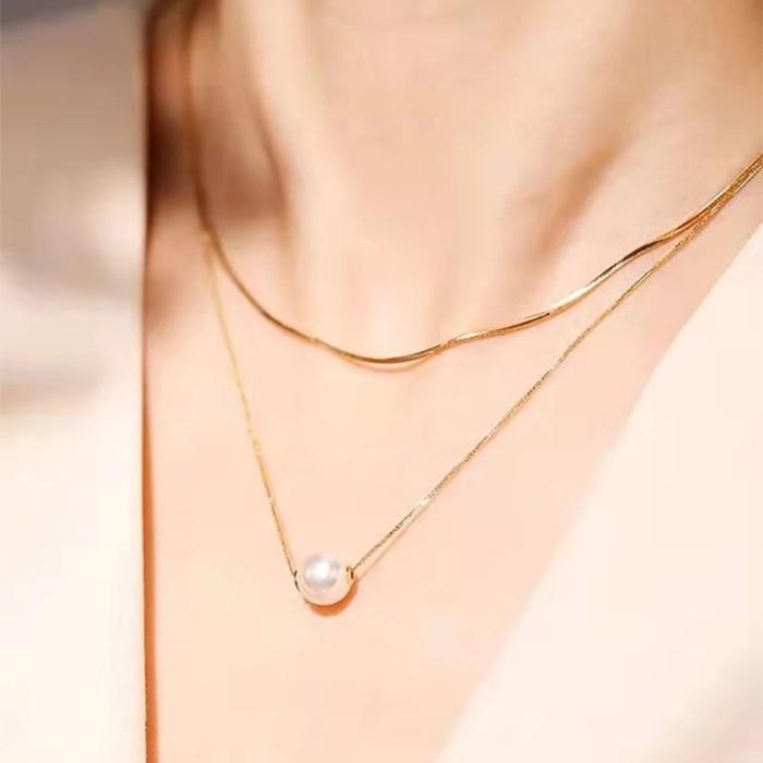 Pearl necklacle with 18 K Gold Diamond Jewelry