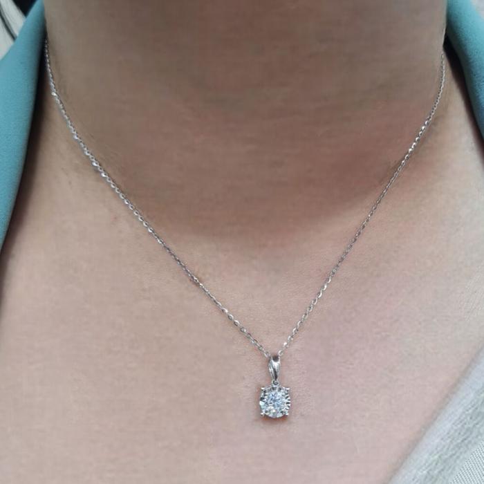 Liontin Solitaire Diamond 18K / Diamond Jewelry