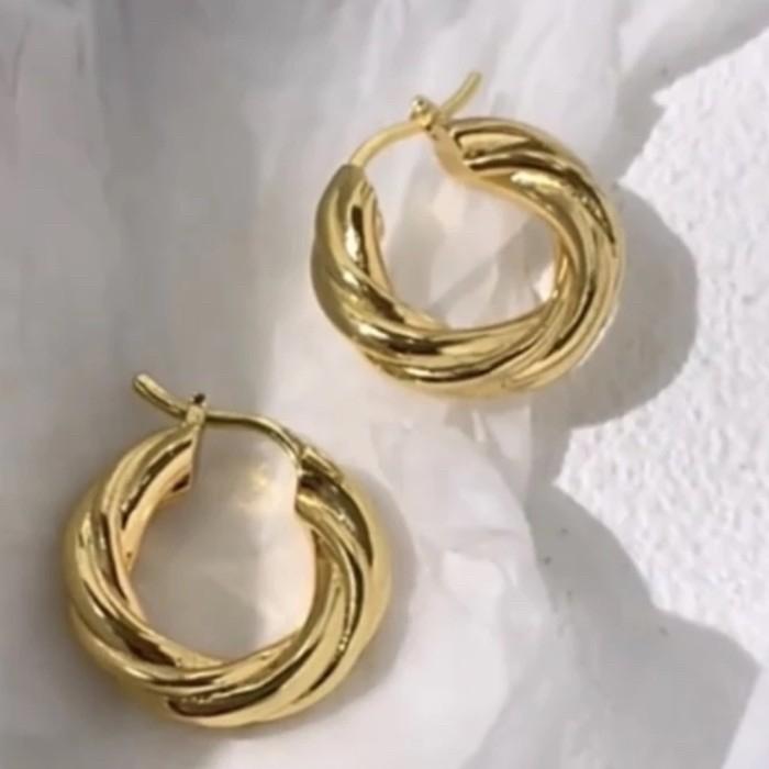 Vintage hoop 18k gold earring-Diamond Jewelry