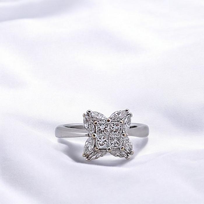 Diamond clover princess square Ring Diamond 18K / /Cincin berlian square  princess clover/Diamond Jewelry