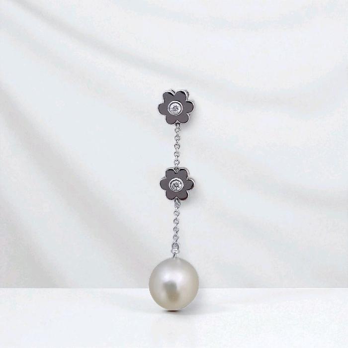 Liontin Flower Pearl Diamond 18K / Diamond Jewelry 4LMGT200WP-HT