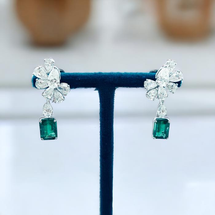 Emerald laura marquis Diamond Earring-18k-Diamond Jewelry