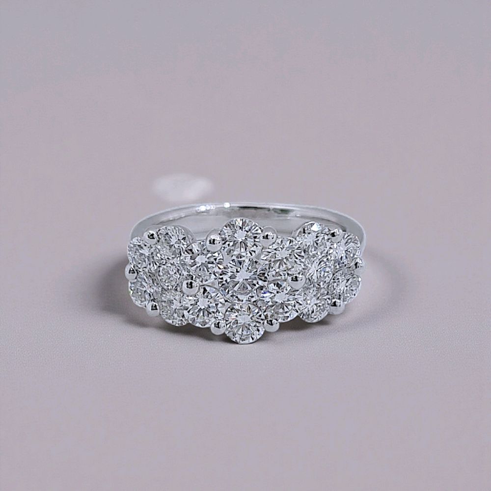 Tri Flower Diamond Ring 18K / Cincin Berlian Tiga Bunga 18K / Diamond Jewelry 373CB17300KVLS -HT