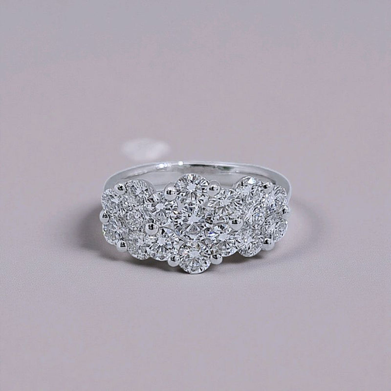 Tri Flower Diamond Ring 18K / Cincin Berlian Tiga Bunga 18K / Diamond Jewelry 373CB17300KVLS -HT