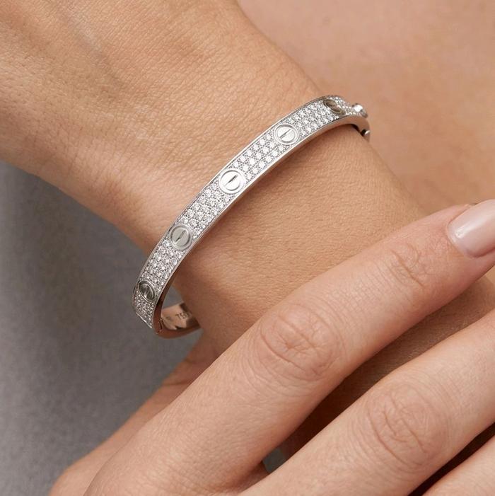 Love Full Diamond Pave Bangle 18K / Diamond Jewelry / 177GBD674000AB