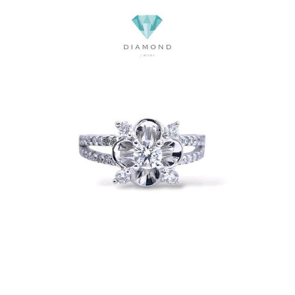 Flower Diamond Ring 18K / Cincin Bunga Berlian 18K / 387CB368LS