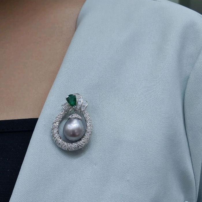 Pearl Diamond Bross 18K / Diamond Jewelry