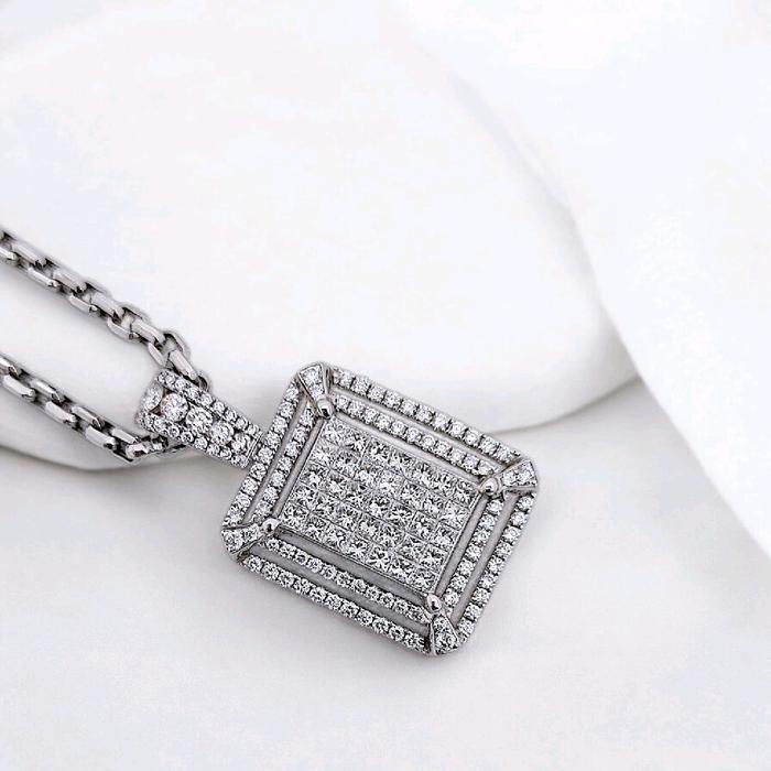 Liontin Square Diamond 18K / Diamond Jewelry